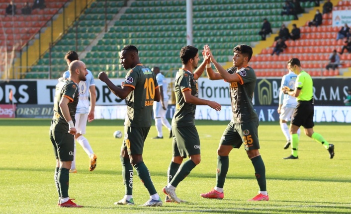 Alanyaspor evinde 1 puana razı oldu!