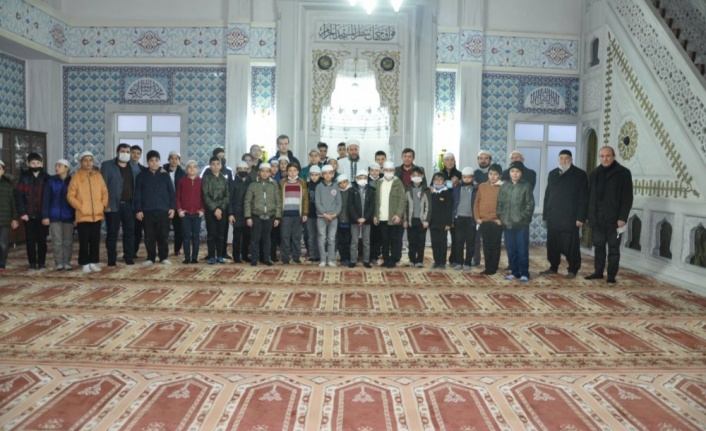 Alış Camii’nde buluştular