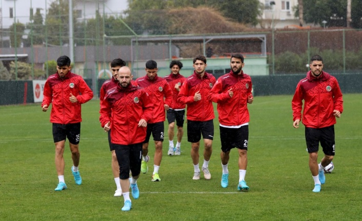 Alanyaspor kupa maçına hazırlanıyor