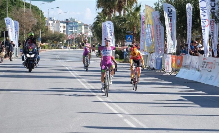 Grand Prix Alanya Uluslararası Yol Bisikleti Yarışı yapıldı