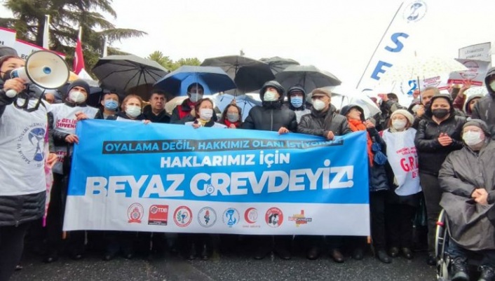 Alanya’da sağlık çalışanları greve gidiyor