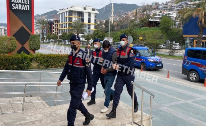 Alanya’da yakalanan cezaevi firarisi adliyede