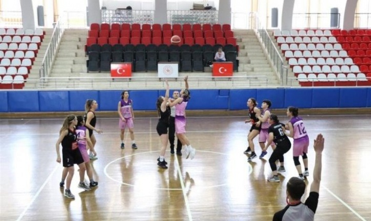 Alanyalı basketbolcular, Antalya’yı temsil ediyor