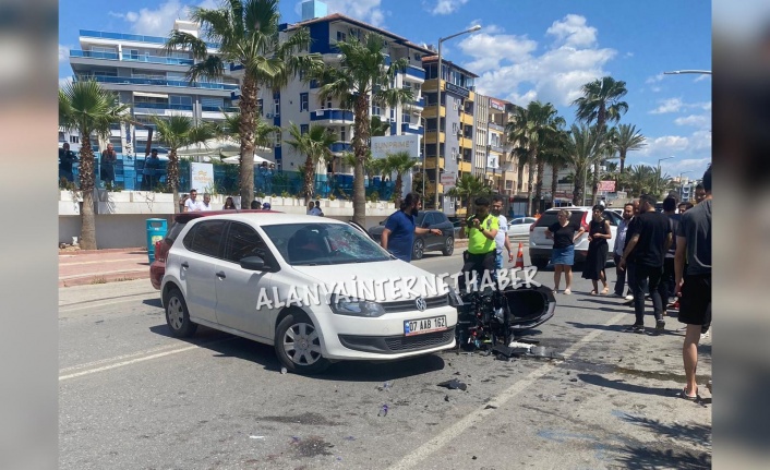 Alanya'da feci kaza: 2 yaralı