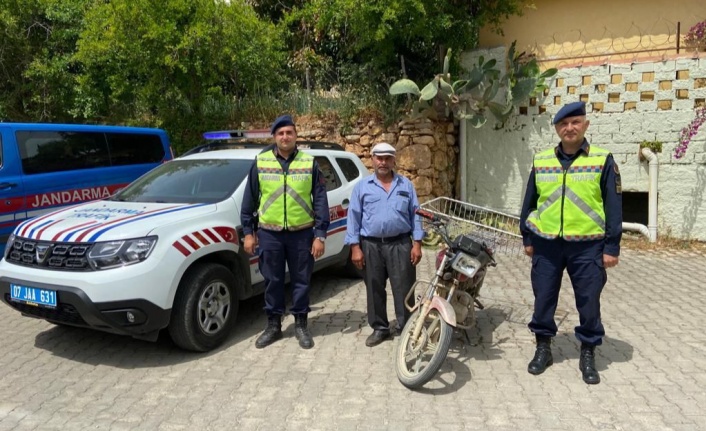 Alanya’da jandarma çalıntı motosikleti uygulamada yakaladı