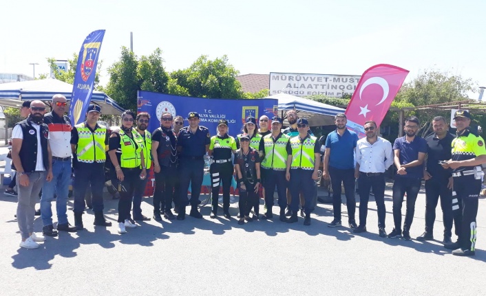 Alanya’da motosiklet sürücülerine uygulamalı eğitim