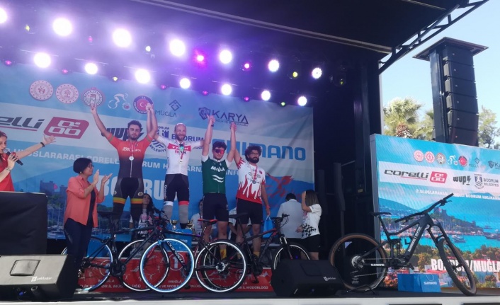 Alanyasporlu bisikletçiler Bodrum’da 2 madalya kazandı