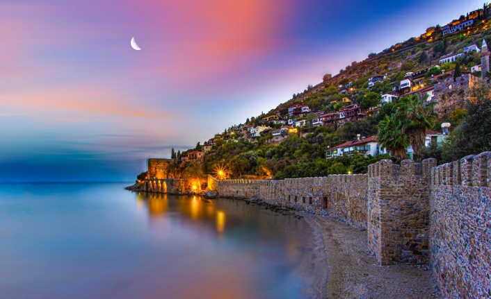 Fotoğraf sayesinde Alanya’ya gelmek istediler