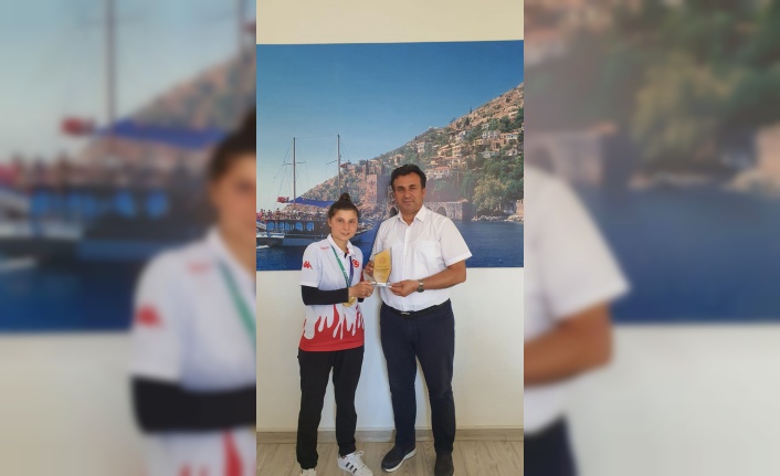 Olimpiyat şampiyonu olup Alanya’yı gururlandırdı