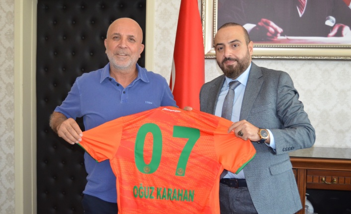 Alanyaspor’dan Başhekim Karahan’a hayırlı olsun ziyareti