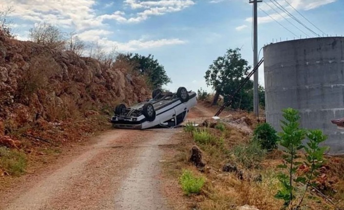 Alanya'da otomobil takla attı