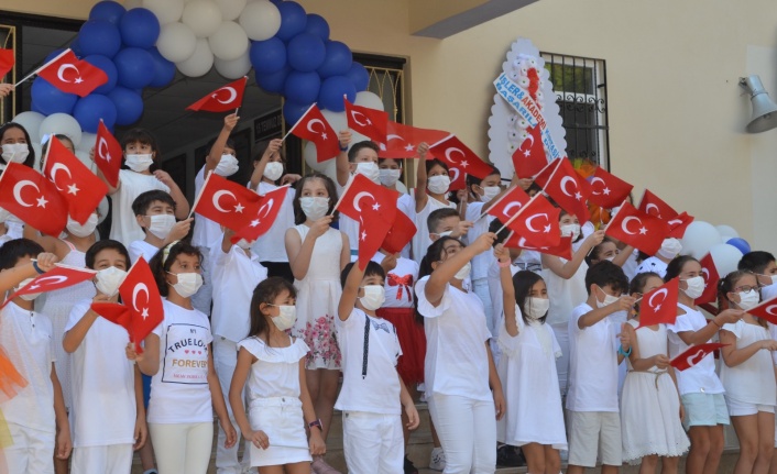 Alanya’da 62 bin öğrenci pazartesi ders başı yapacak