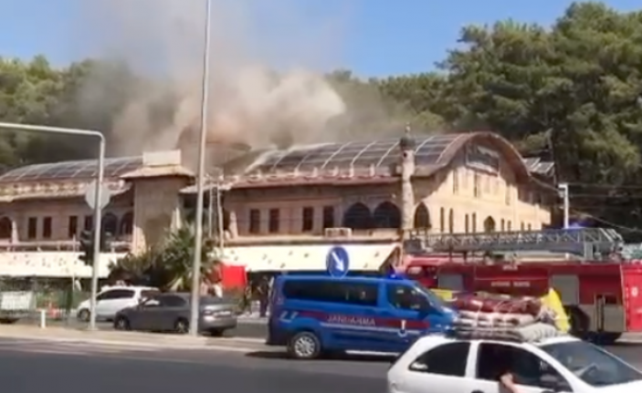 Alanya’da tarihi hamamda yangın çıktı