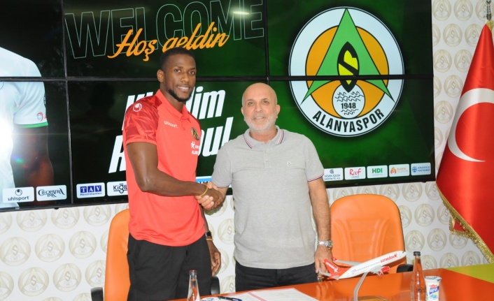 Alanyaspor Senegalli Rassoul’le 1 yıllığına anlaştı