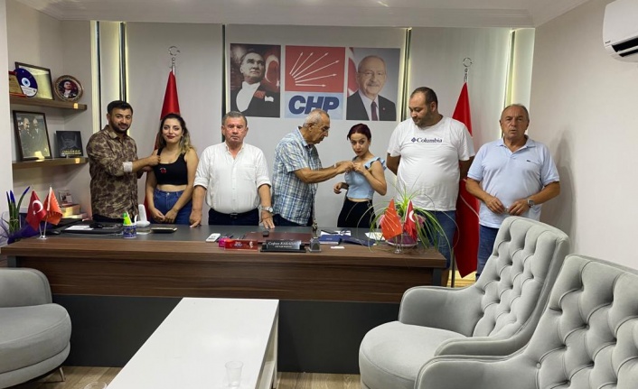 ALKÜ’lü gençler CHP'ye katıldı