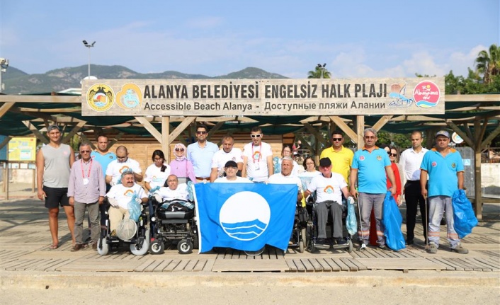 Alanya Belediyesi’nden Engelsiz Halk Plajı’nda anlamlı etkinlik