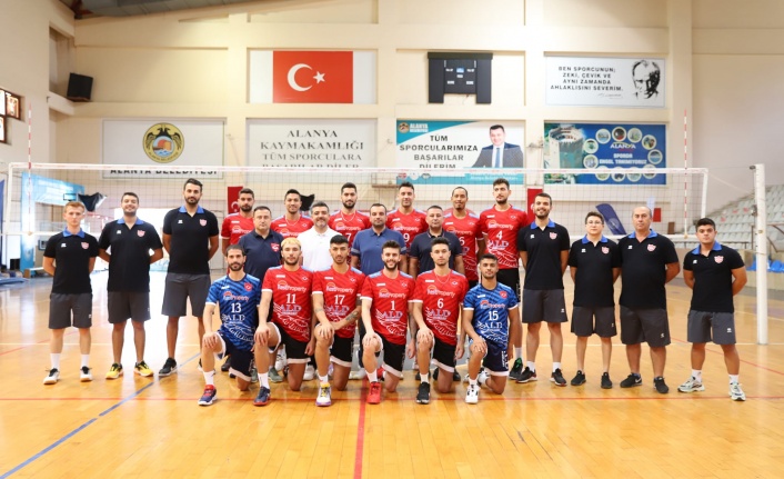 Alanya Belediyespor, filede galibiyetle başladı