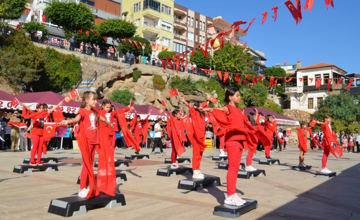 Alanya’da Cumhuriyet Bayramı coşkuyla kutlandı