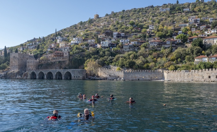 Alanya'da dip temizliği yapıldı