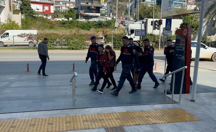 Alanya’da yeni doğan bebeğin 5. kattan atılması olayında 3 tutuklama