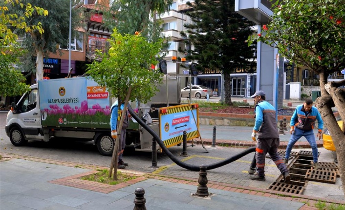Alanya Belediyesi ürettiği sistem ile tüm mazgalları temizledi