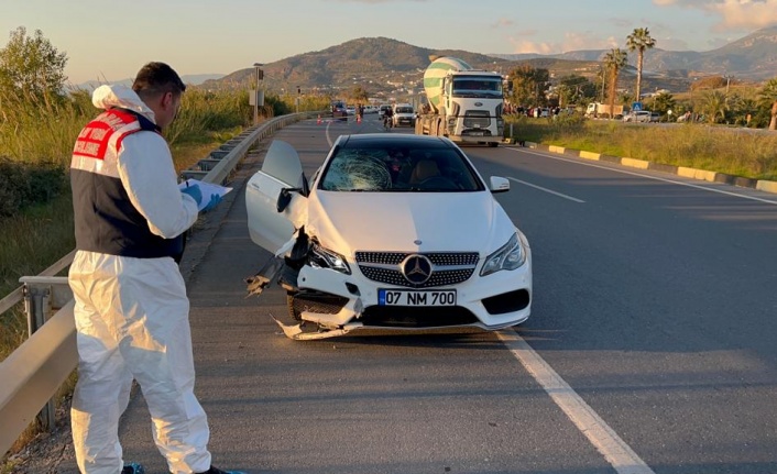 Alanya’da karı-koca kazada can verdi