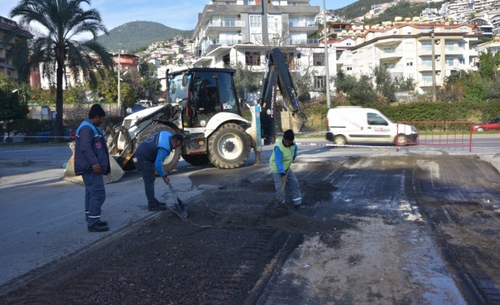 Asfalt yenileme çalışması Hacet Mahallesi'nde başladı