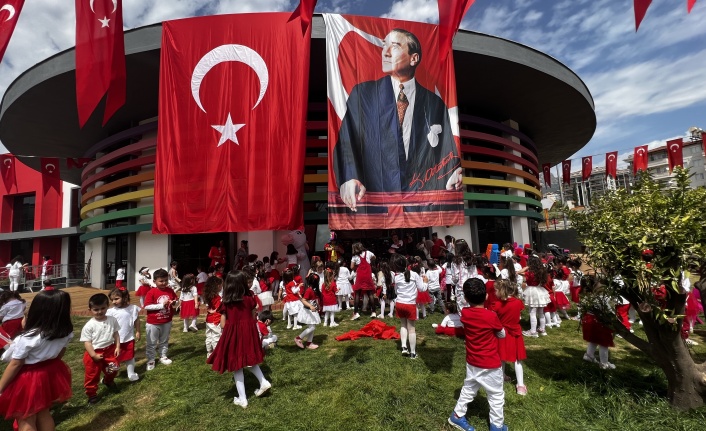 Alanya Belediyesi Rüya İpekten ve Saadet Çelik Kreş Ve Çocuk Akademisi’nde 23 Nisan coşkusu