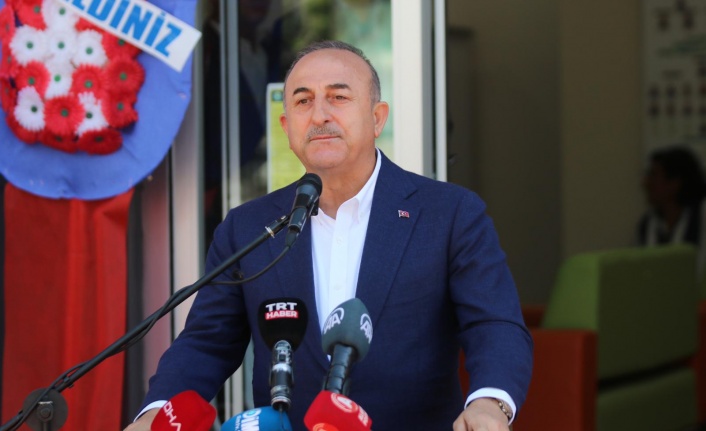 Alanya’ya gelen Bakan Çavuşoğlu üreticilere söz verdi