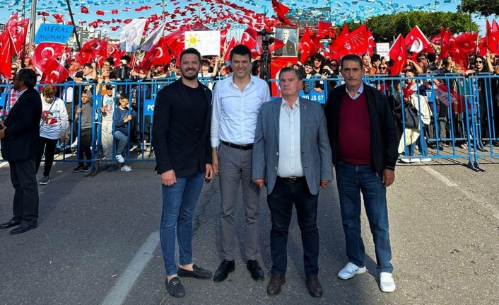 Murat Özçelik Antalya’da dev mitinge katıldı