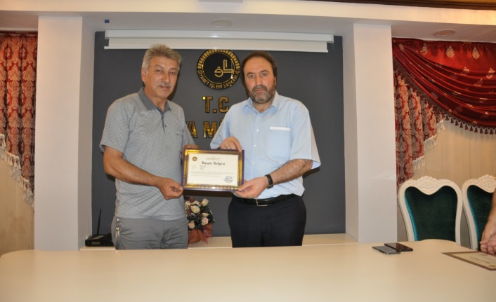 Diyanet İşleri Başkanı Erbaş, Alanya’daki 23 personeli ödüllendirdi