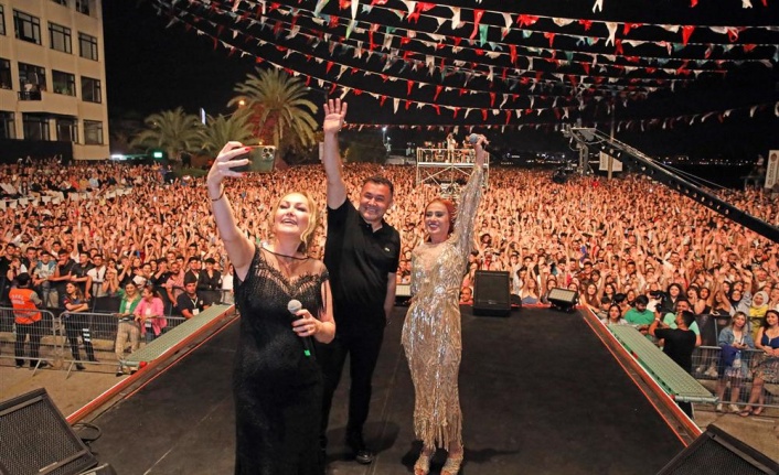 Yıldız Tilbe’den festivalin son gününde unutulmaz bir konser