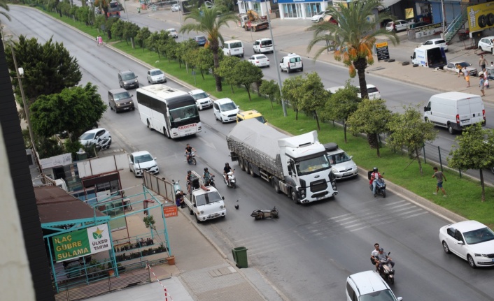 Alanya’da otomobil ile motosiklet çarpıştı: 1 yaralı