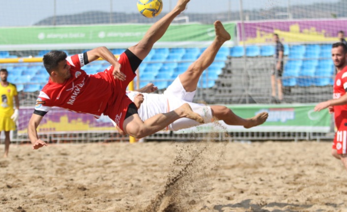 Alanya’da plaj futbolu için geri sayım başladı