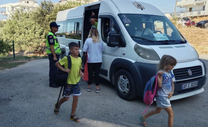 Alanya jandarma kurallara uymayanları affetmedi