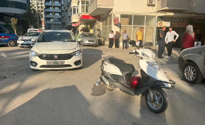 Alanya’da motosiklet ile otomobil çarpıştı: 1 yaralı