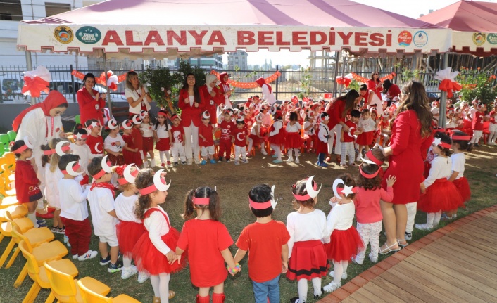 Alanya Belediye Kreşi'nde 100. yıl coşkusu