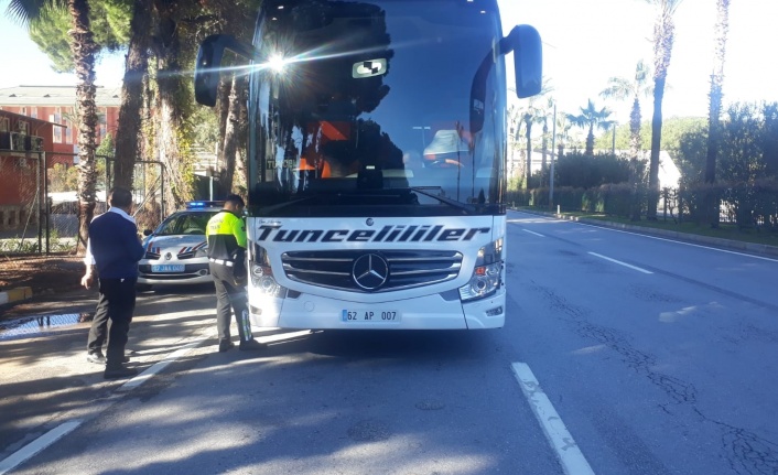 Alanya’da jandarma 9 aracı trafikten men etti