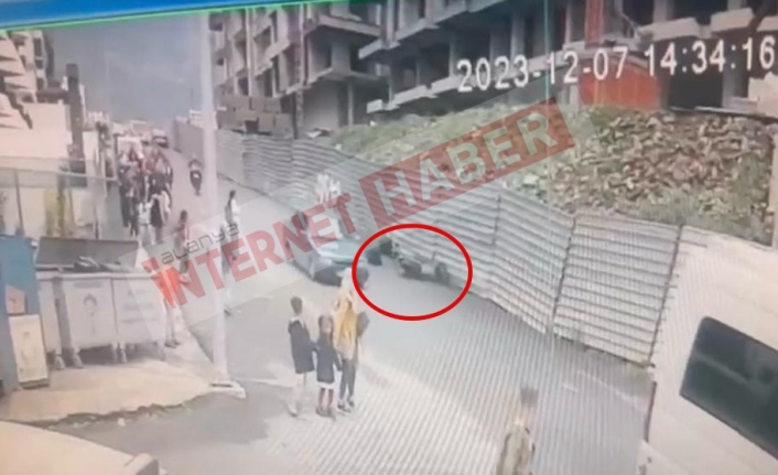 Alanya’da motosiklet öğrenciye çarptı: 1 yaralı