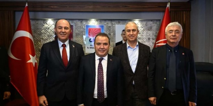 CHP’nin Antalya adayı Böcek’e Osman Özçelik’ten tam destek