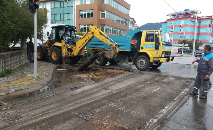 Alanya Belediyesi asfalt çalışmalarına devam ediyor