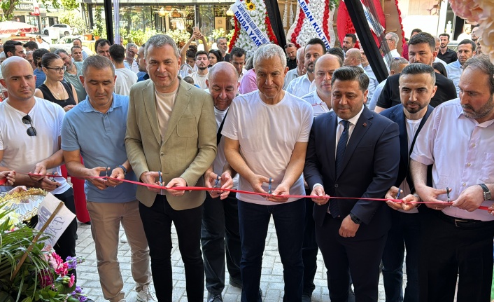 Alanya'ya Faik Sönmez şıklığı geldi