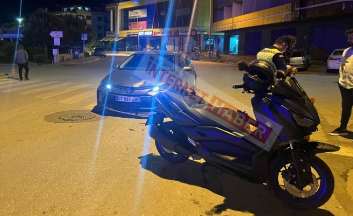 Alanya’da otomobil ile motosiklet çarpıştı: 1 yaralı