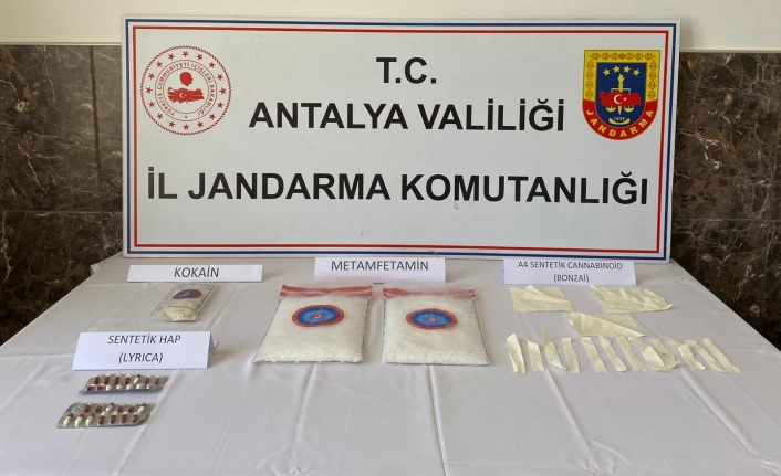 Alanya’da jandarma uyuşturucu satıcılarına göz açtırmıyor