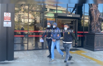 Alanya’da 26 yıl hapis cezasıyla aranan şahıs balıkçı halinde yakalandı