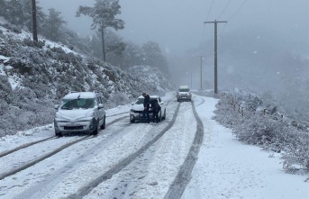 Kardan mahsur kalan vatandaşların imdadına Alanya Belediyesi yetişti