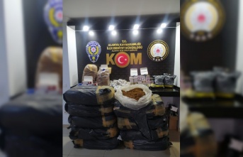 Alanya'da polisten kaçak tütün baskını