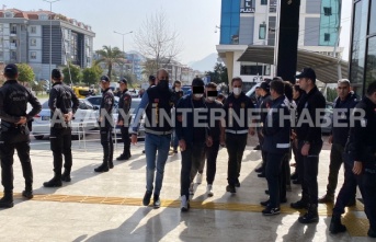 Alanya'da 14 kişinin yaralandığı kavgada 8 tutuklama!