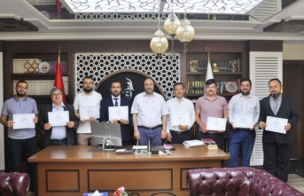 Alanya’da Kur’an- ı Kerim’i kusursuz okuyan din görevlileri tescillendi