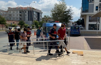 Alanya’da şapka ve maske takıp 100 bin TL’lik kabloları çaldılar